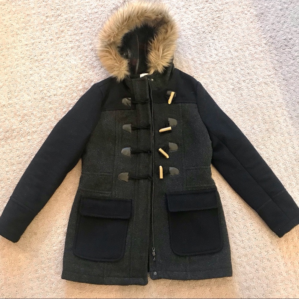 Pin + Larkin faux fur trim coat sz Medium